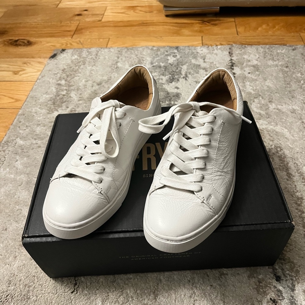 Frye Ivy Low Lace Women's Sneakers (White)